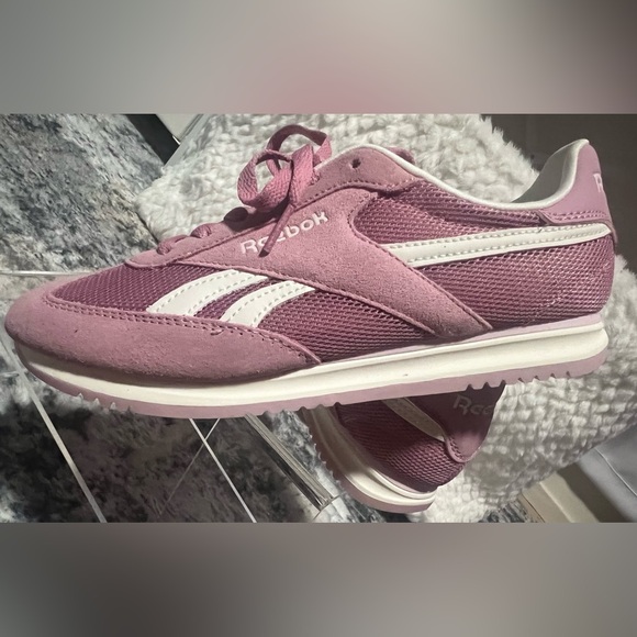 Reebok - Picture 7 of 7